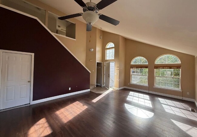 Building Photo - Large 6-Bedroom Home in Samish with a Fenced Yard MOVE IN READY