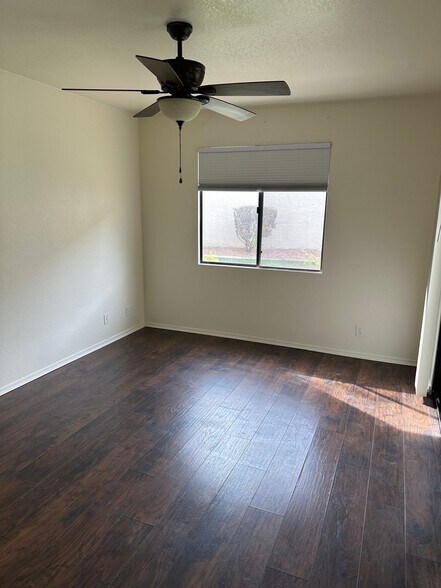 Building Photo - 8455 W Sahara Ave