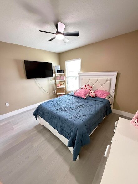 Building Photo - 4249 SW Whitebread Rd