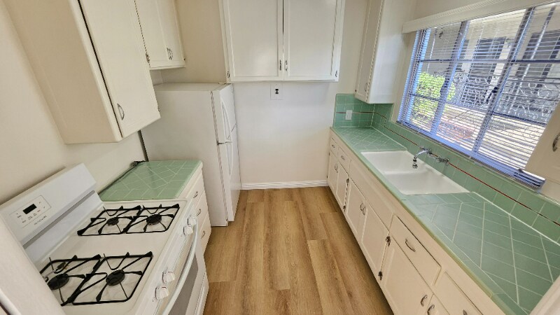 Building Photo - 4221 Los Feliz Blvd