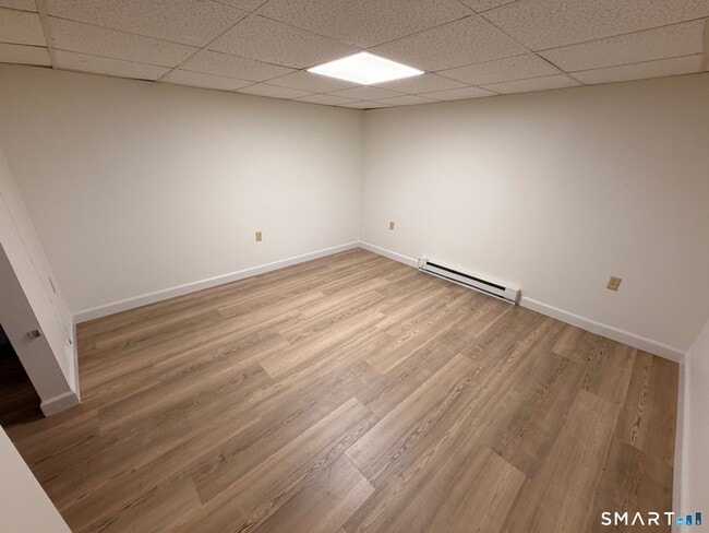 Building Photo - 10 Short St