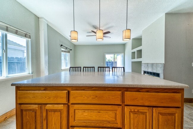 Building Photo - North Yuba City 3 bd 2 bath Home with solar