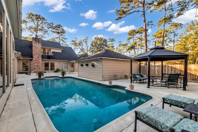 Building Photo - 24102 Northcrest Dr