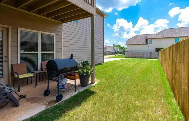 Building Photo - 7102 Sutter Ct