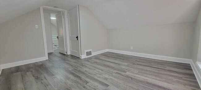 Building Photo - 23925 Talbot St