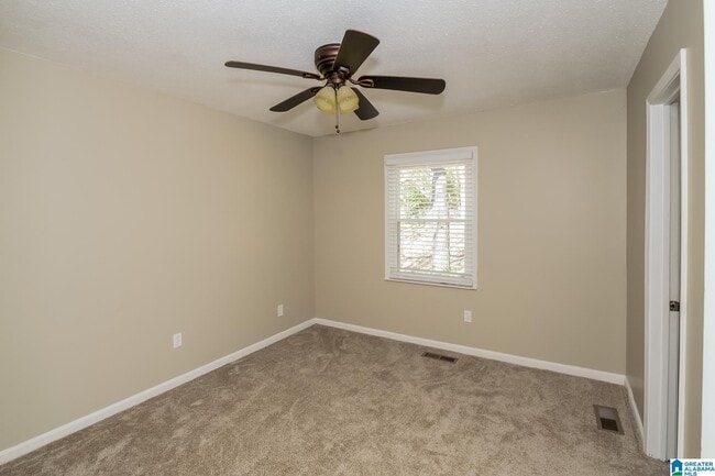 Building Photo - 720 Country View Terrace
