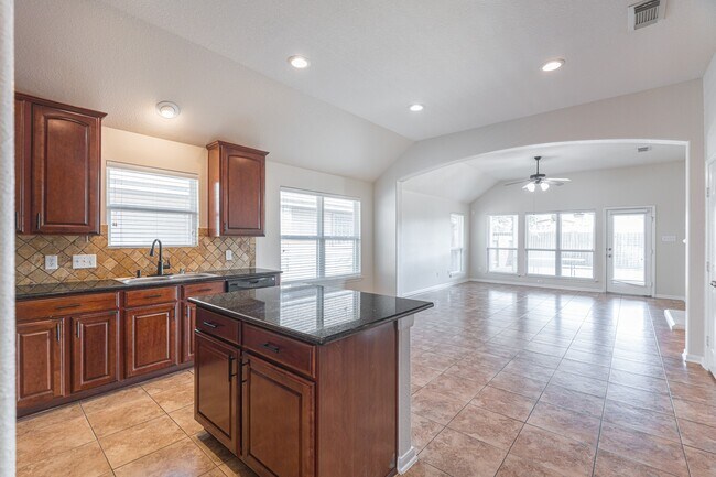 Building Photo - 5214 Sunlight Hill Ct