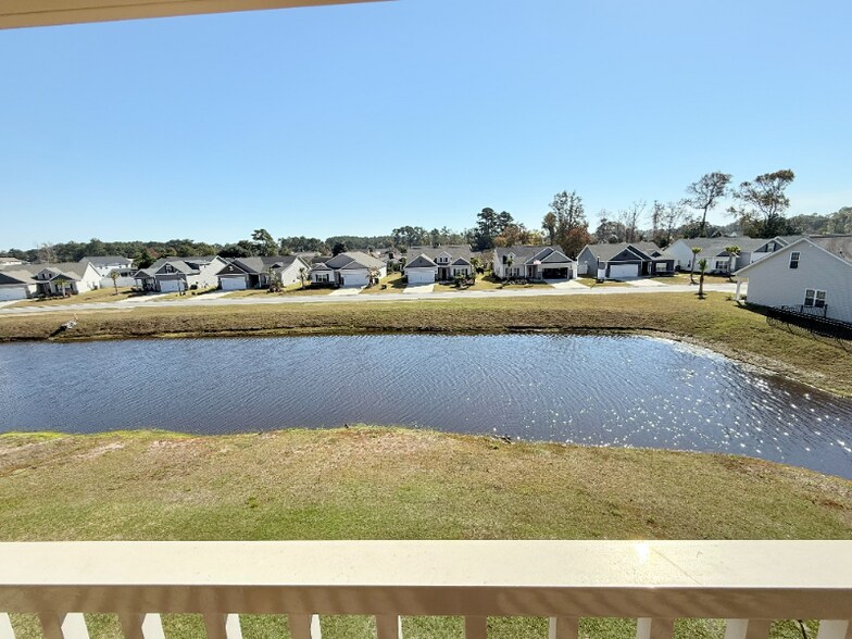 Building Photo - 209 Double Eagle Dr