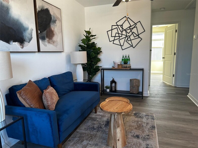 Building Photo - 5213 Dandelion St