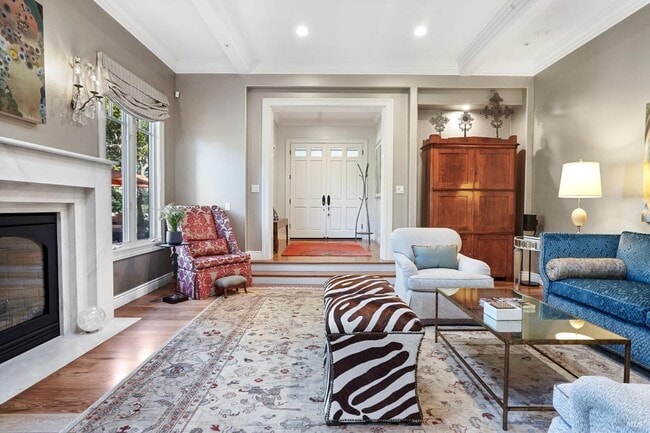 Building Photo - 10 Idlewood Rd