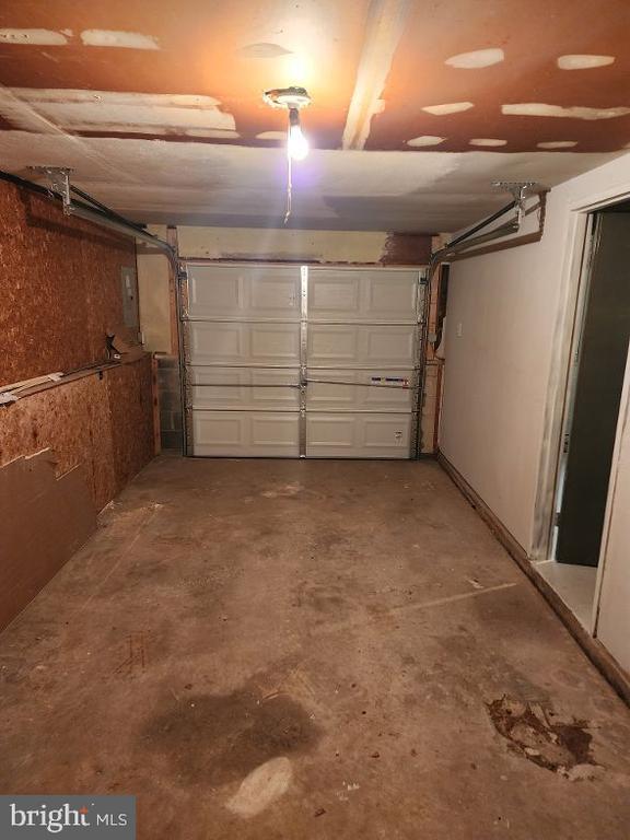 Building Photo - 5468 Drexel Ave