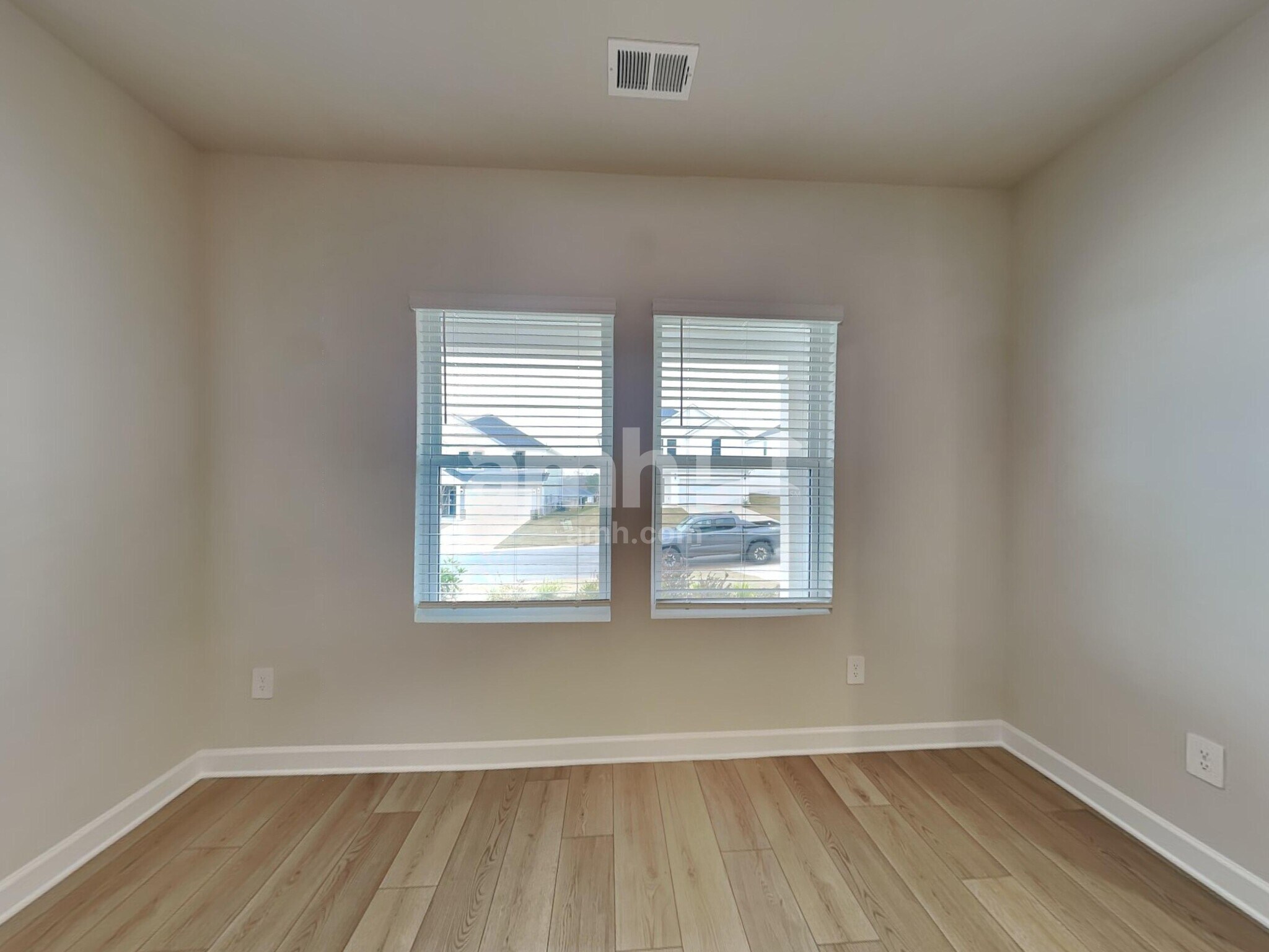 Building Photo - 789 Treeline Rd