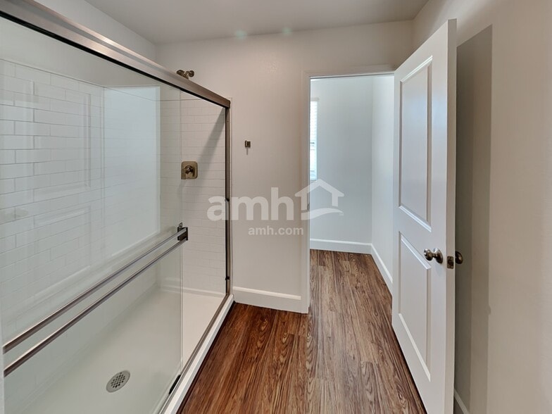 Building Photo - 9132 Liberty Cap Ct