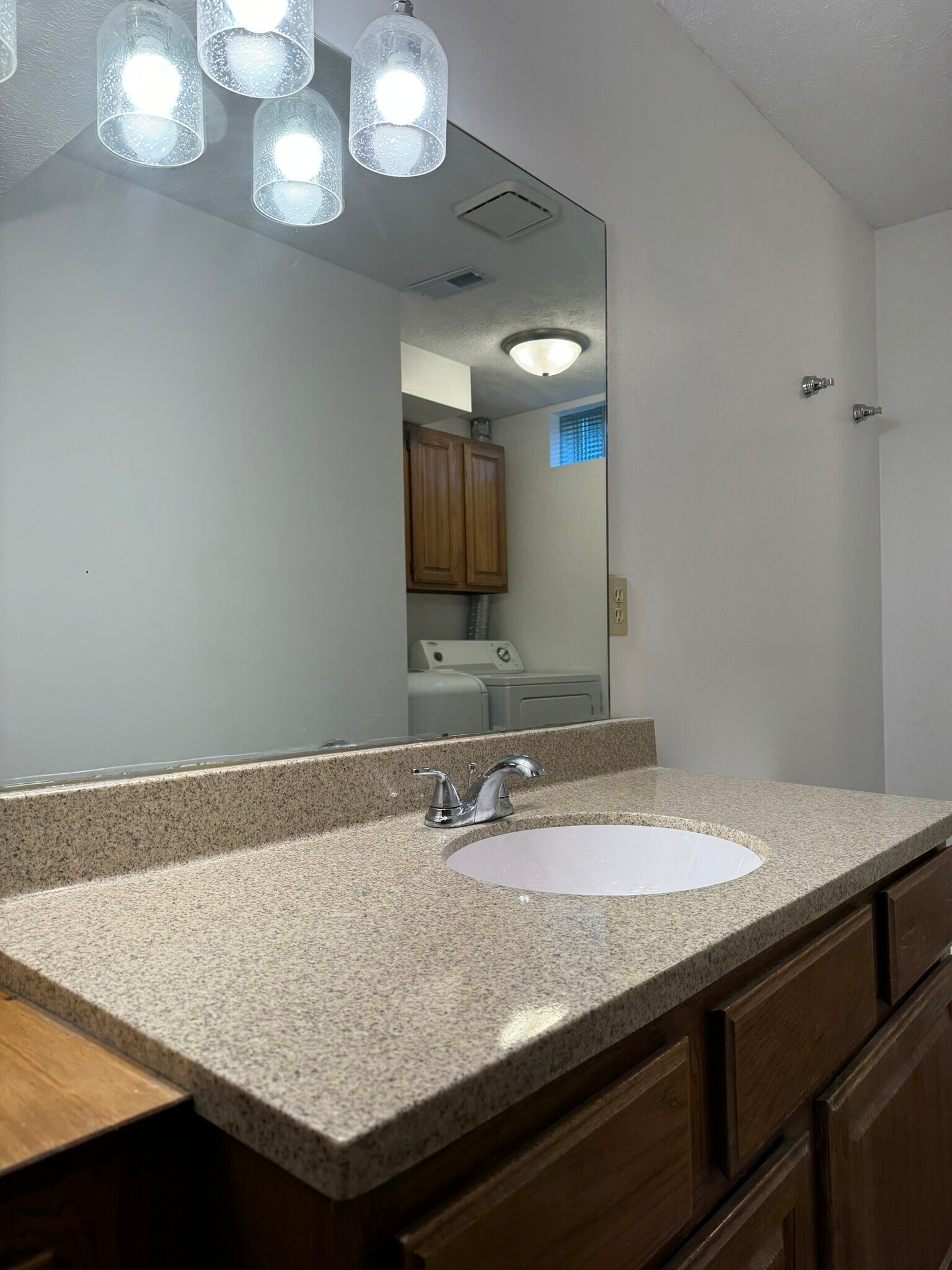 Building Photo - 3133 Wildbriar Ln