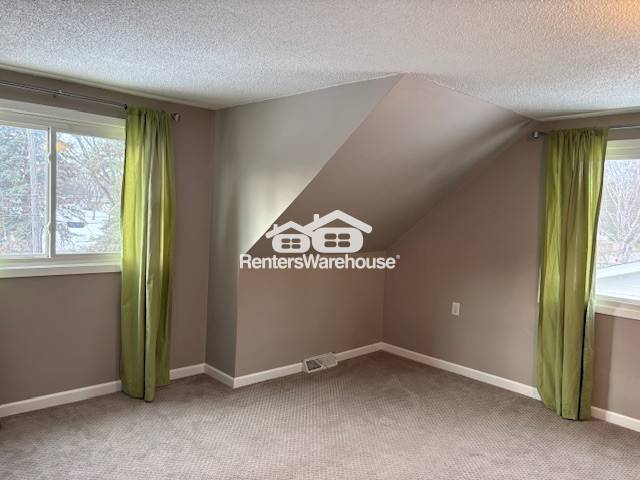 Building Photo - 601 Labore Rd