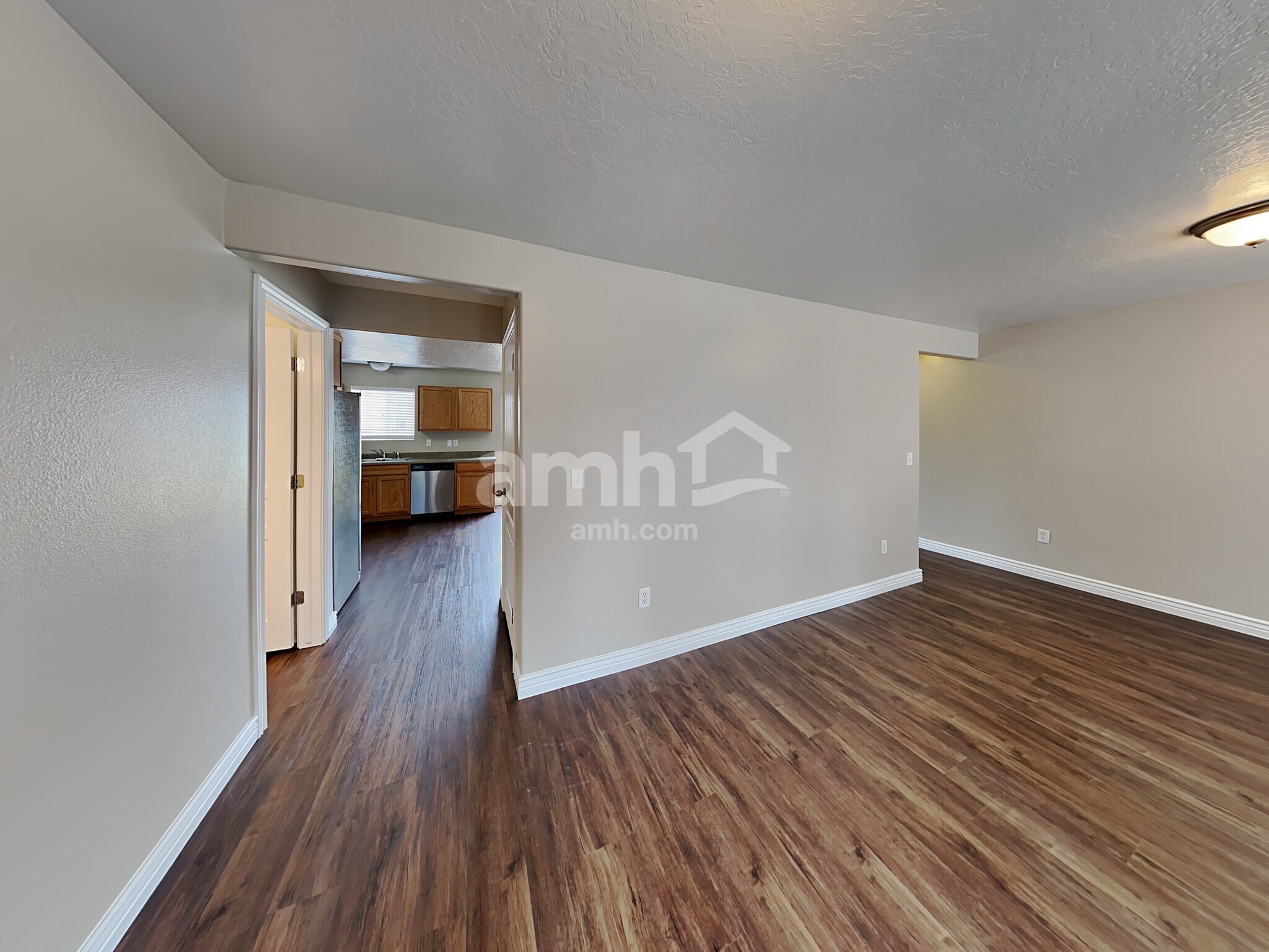 Building Photo - 1460 Heather Ln