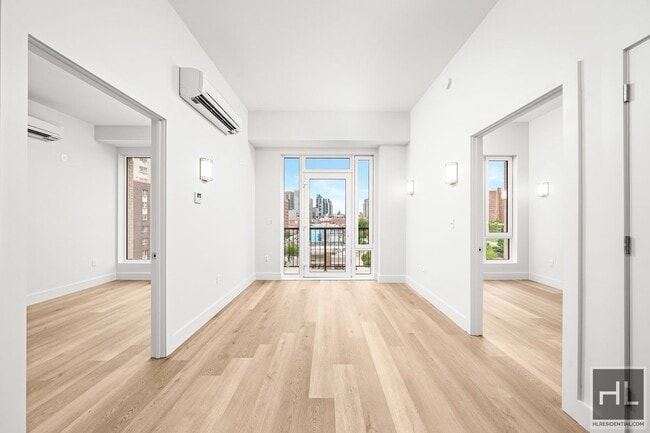 Building Photo - 91 Bruckner Blvd