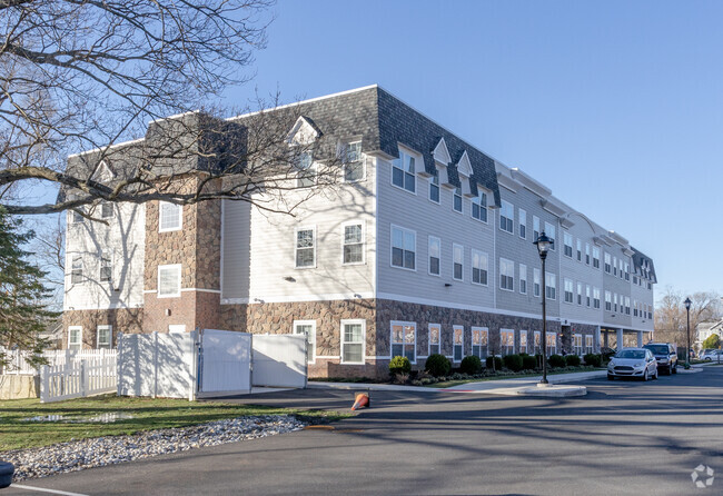 Building Photo - Baypointe at Keyport Apartments