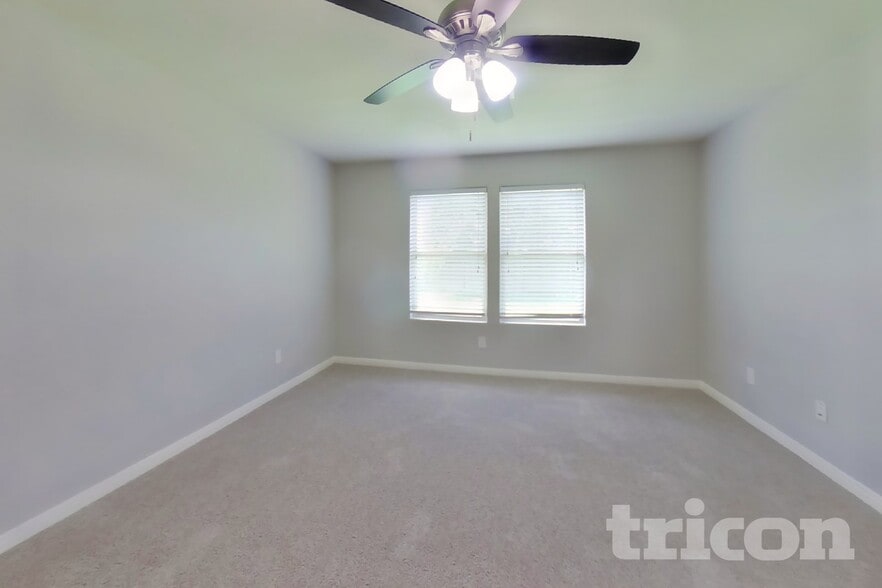 Building Photo - 930 Salado Slough Ln