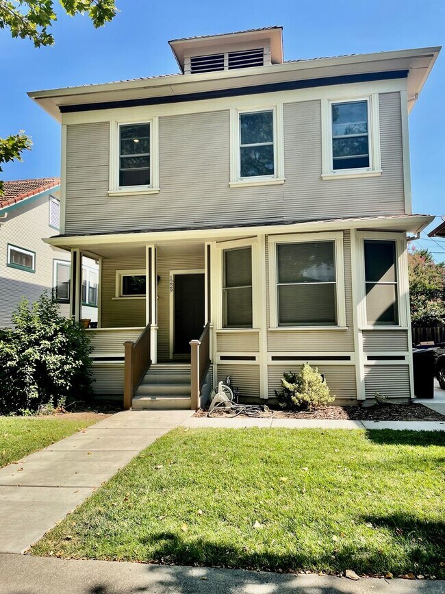 Building Photo - 1229 T St