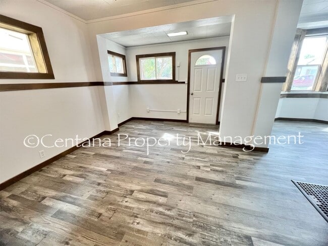Building Photo - Cozy Remodeled ONE Bedroom Suite nestled in Anaconda!