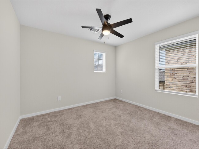 Building Photo - 17908 Grv Crk Ln