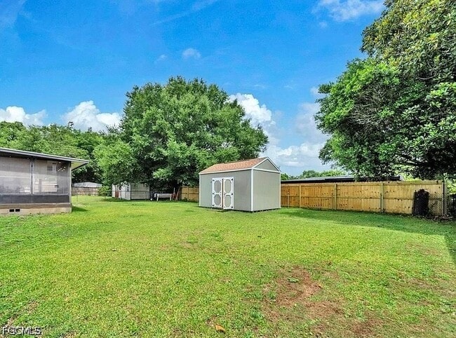 Building Photo - 141 Rainbow Dr NW