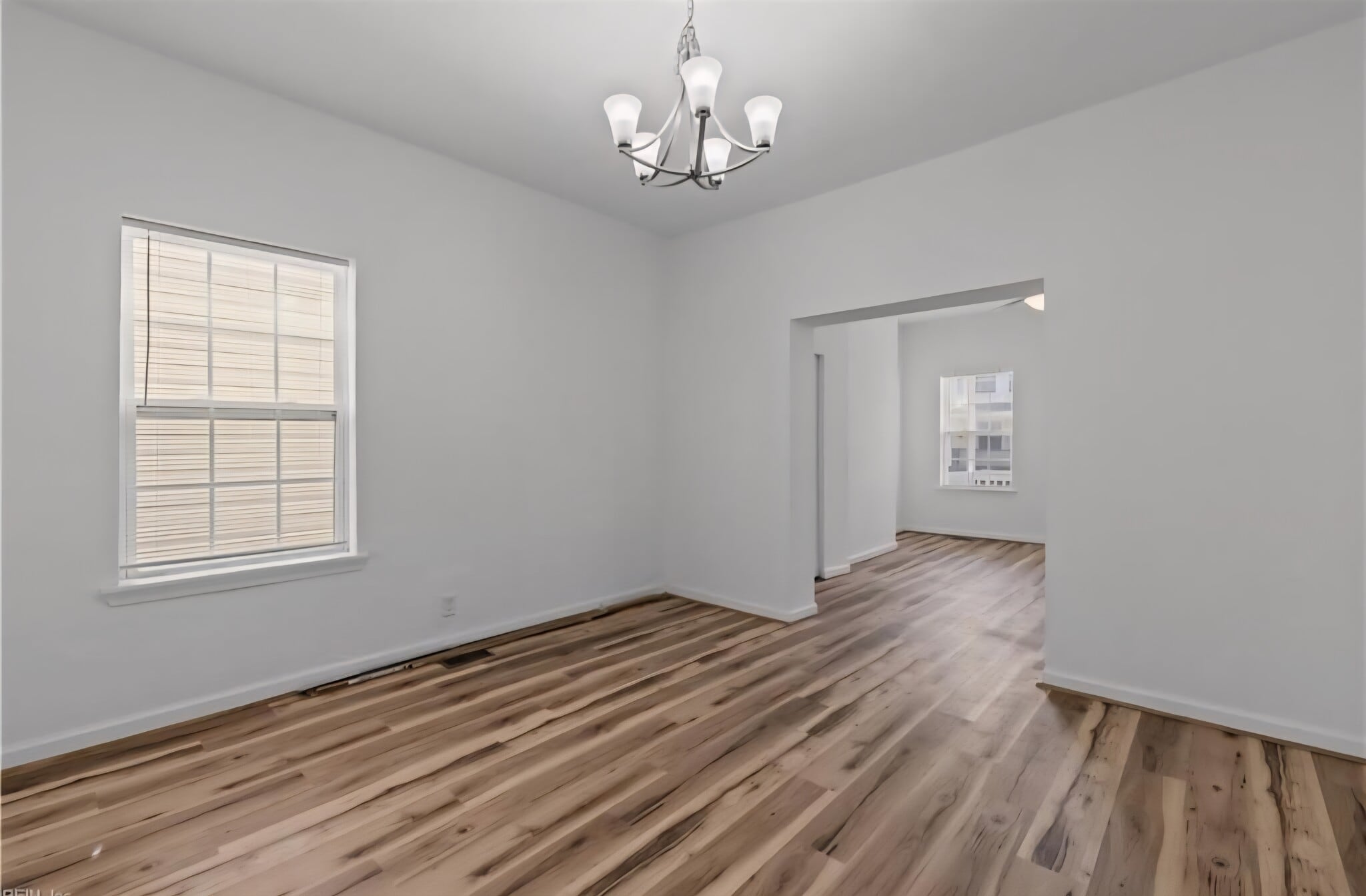 Building Photo - 310 W 26th St