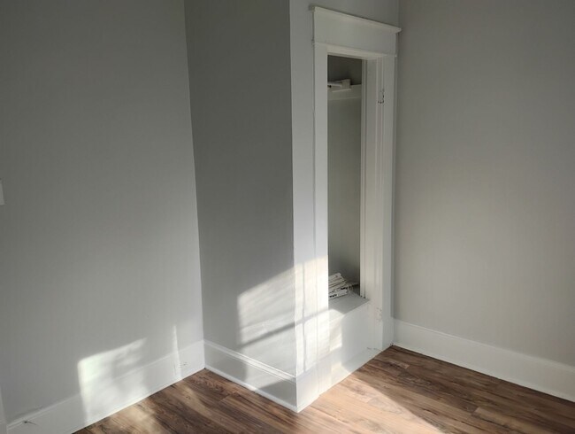 Building Photo - Maryland Ave