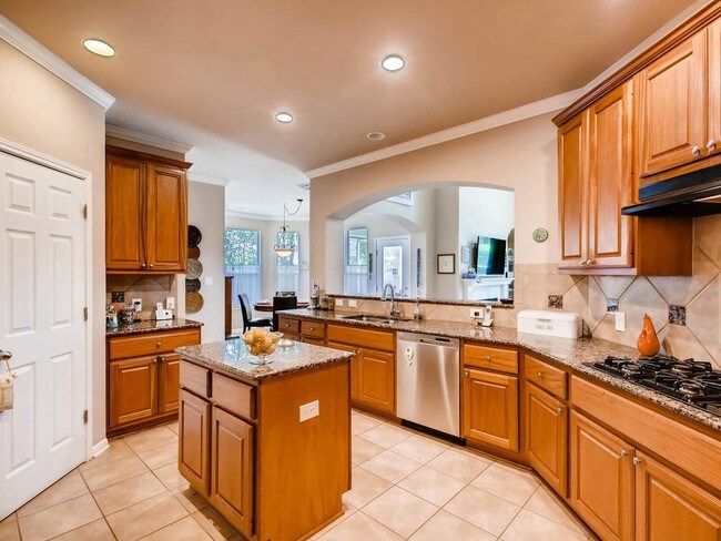 Building Photo - 10217 Medinah Greens Dr