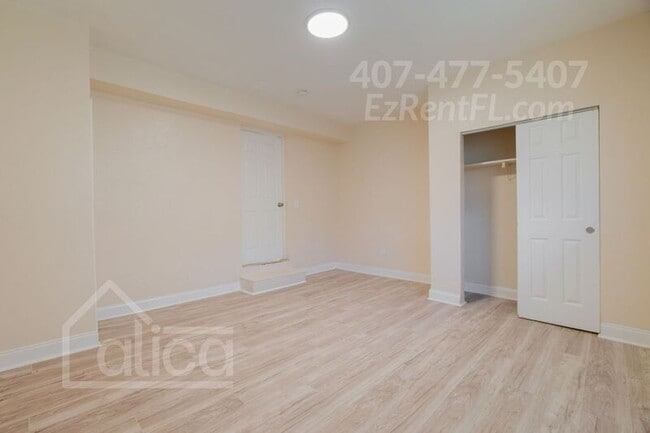 Building Photo - 544 19th St