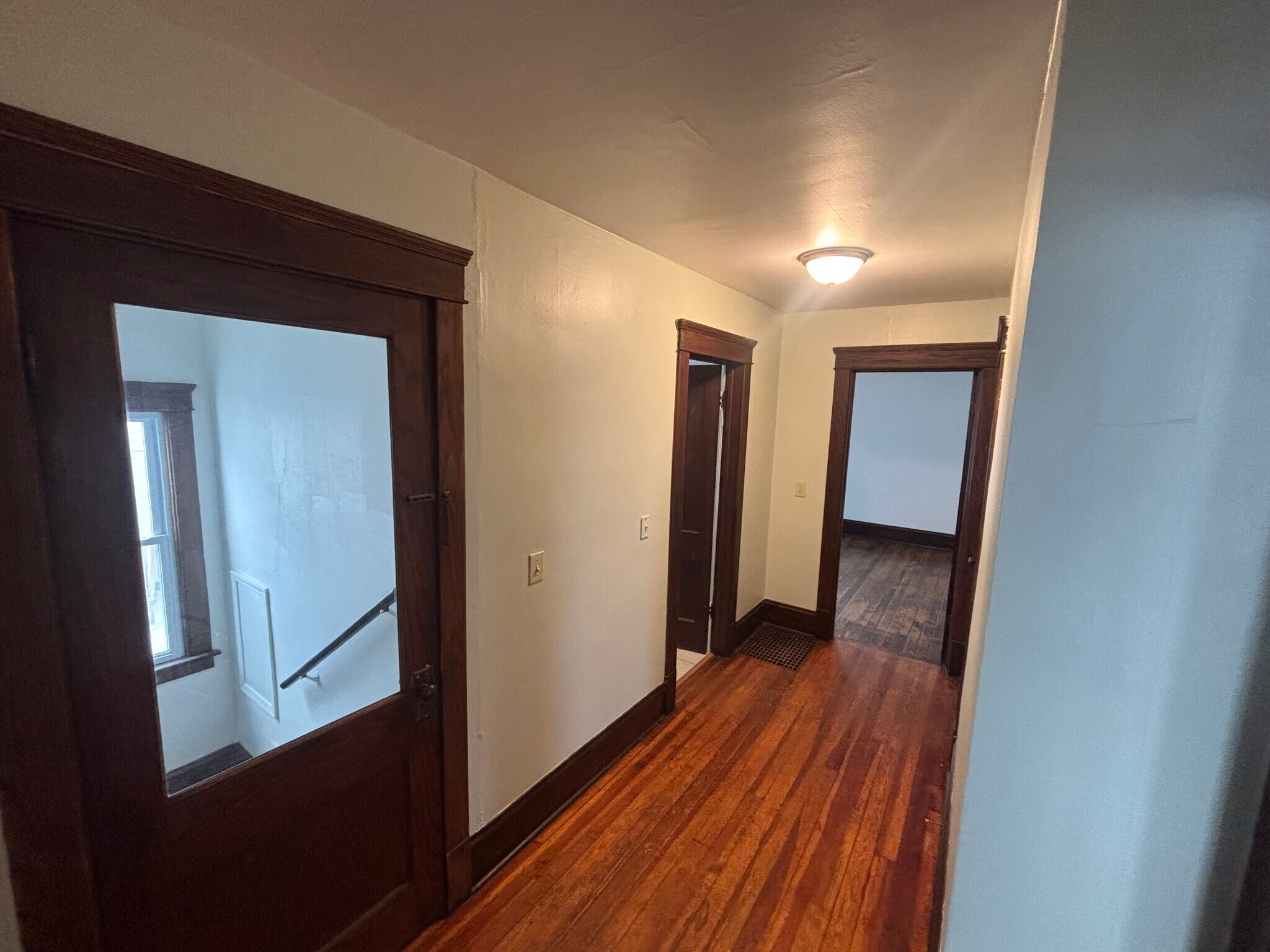 Building Photo - 430 Clinton Ct