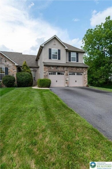 Building Photo - 835 Spring White Dr