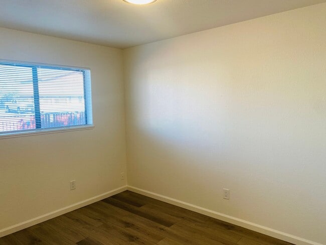 Building Photo - 433 Timothy Way