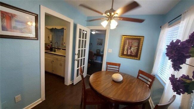 Building Photo - 110 N Crest Ave