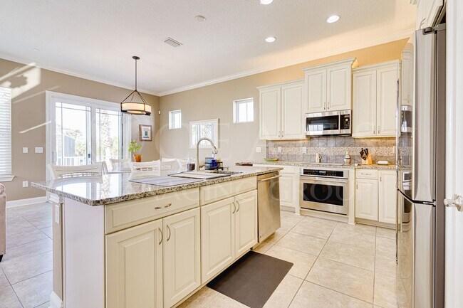 Building Photo - Welcome to Coastal Living at its Finest!