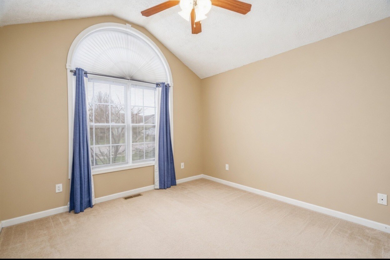 Building Photo - 408 Cedar Hollow Dr