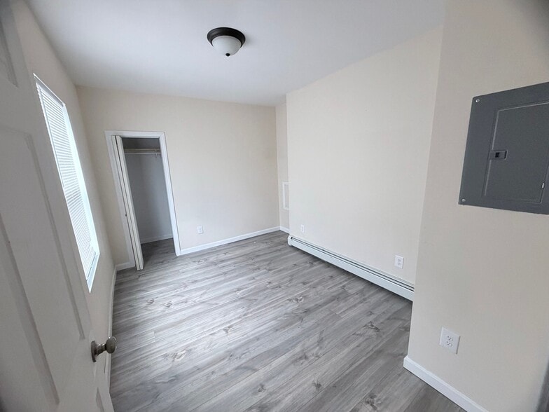 Building Photo - 16 Highland Ave