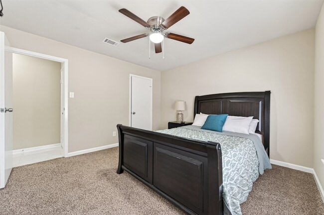 Building Photo - 23418 Briarcreek Blvd