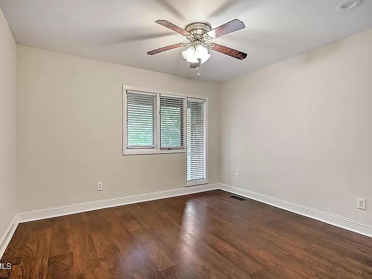 Building Photo - 115 Beechnut St