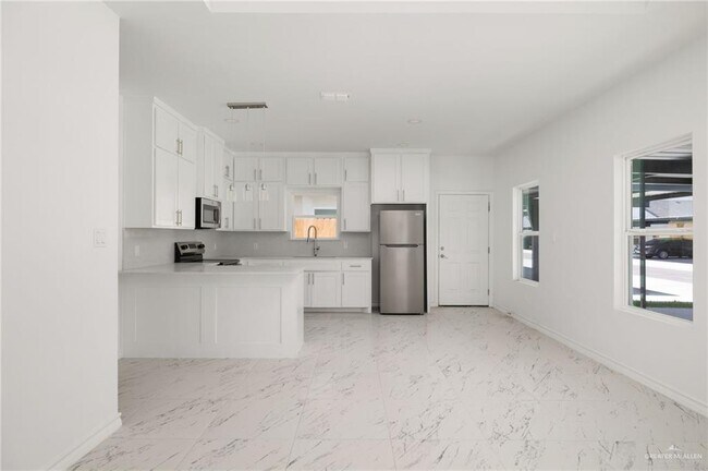 Building Photo - 11308 N 25th St