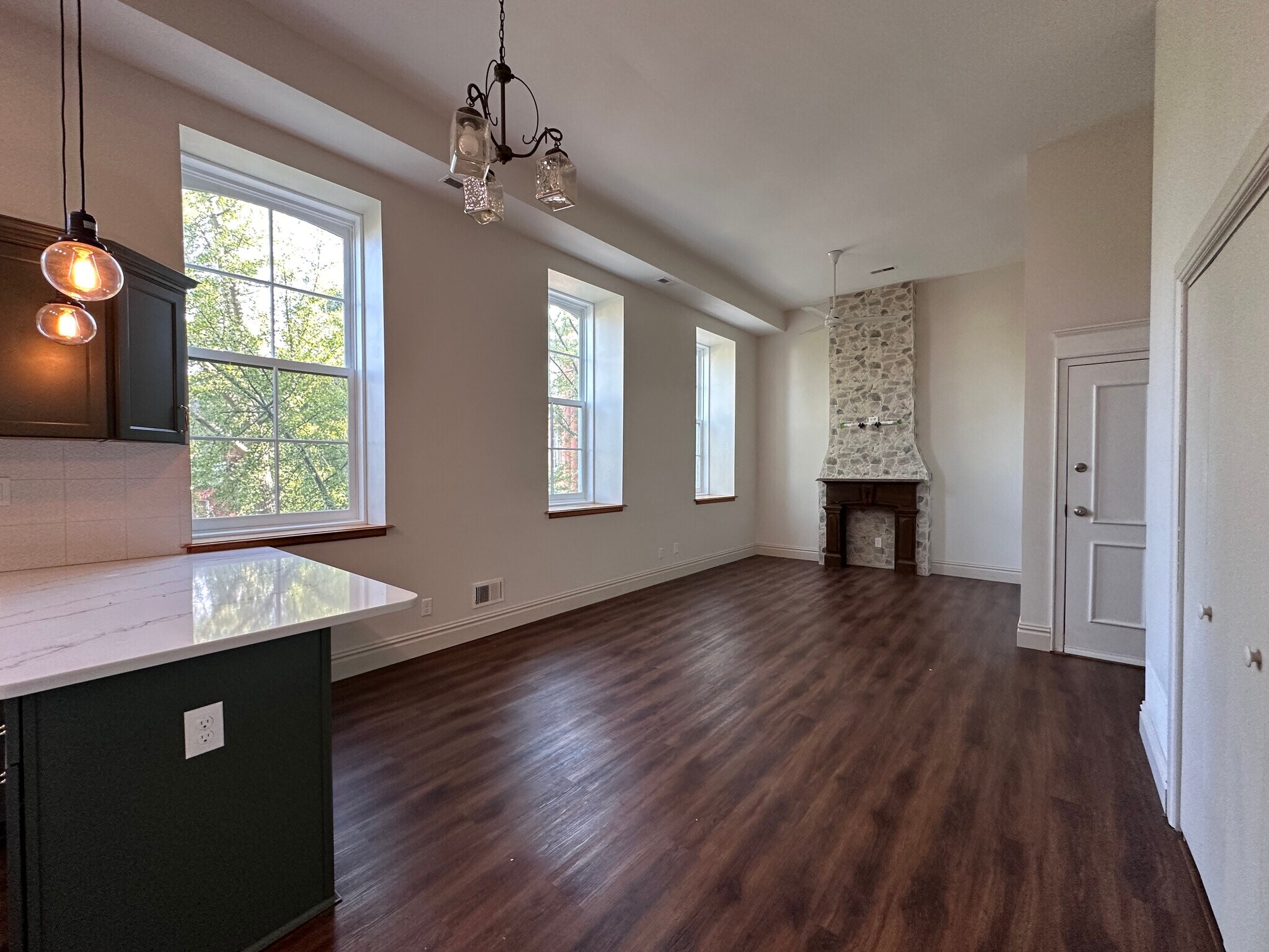 Building Photo - 1621 S 11th St