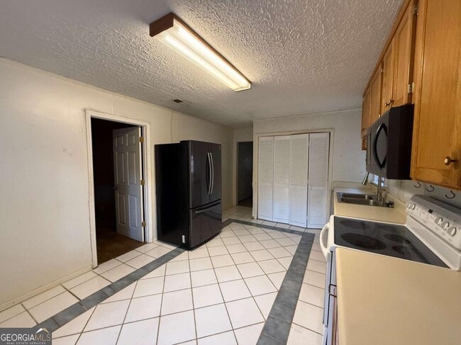 Building Photo - 501 Patton Rd