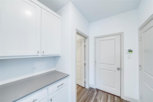 Building Photo - 8888 Samara St