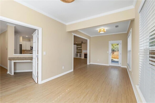 Building Photo - 865 Great Glen Pl