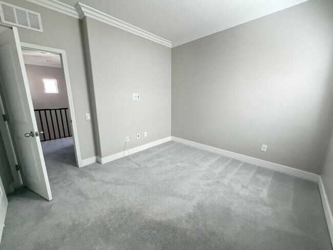 Building Photo - 11241 Lompoc Ct