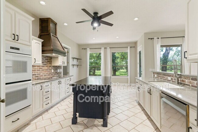 Building Photo - 143 Lantana Ridge