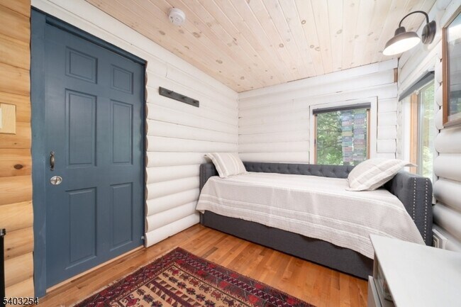 Building Photo - 30 Onteora Rd