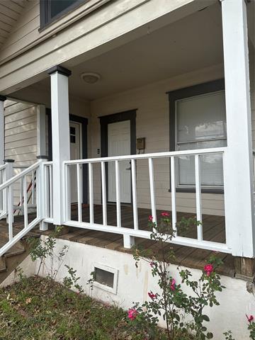 Building Photo - 1711 Wood Ave