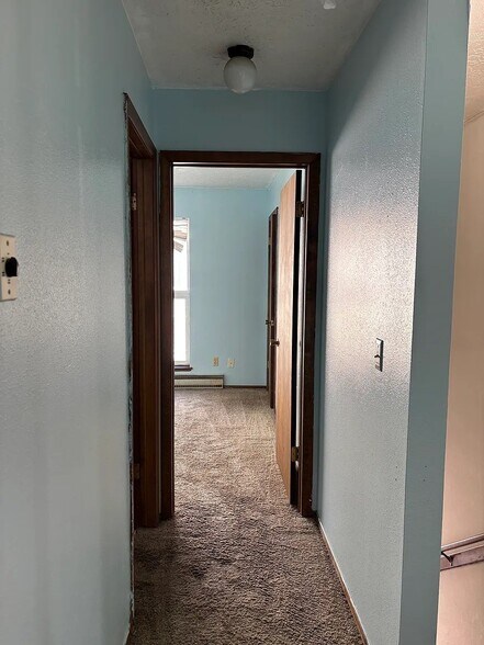 Building Photo - 1029 S 200 W